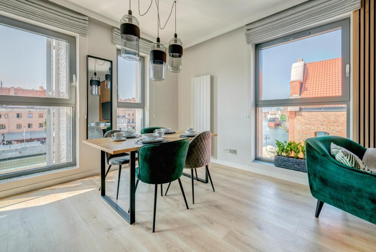 The Black Crane Apartment Гданьск Экстерьер фото